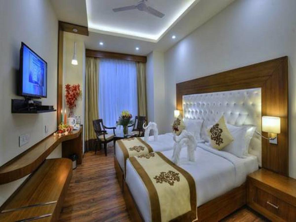 Hotel Seven Hills Tower Agra  Zimmer foto
