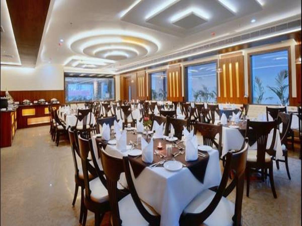 Hotel Seven Hills Tower Agra  Zimmer foto