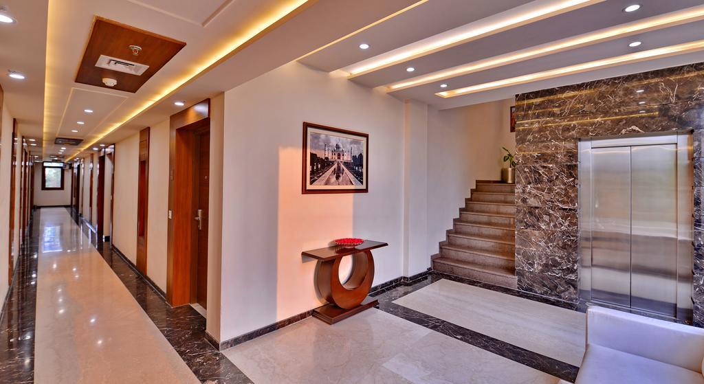 Hotel Seven Hills Tower Agra  Exterior foto