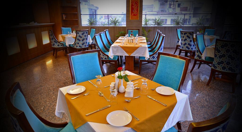 Hotel Seven Hills Tower Agra  Exterior foto