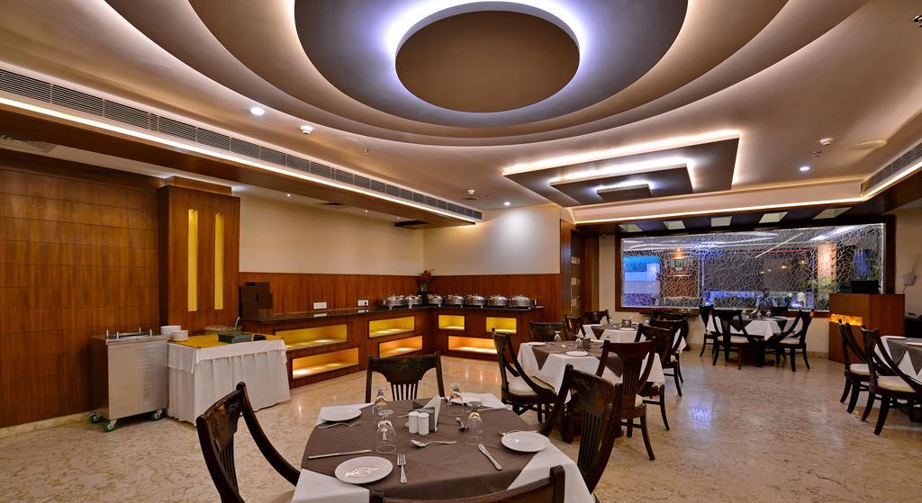 Hotel Seven Hills Tower Agra  Exterior foto